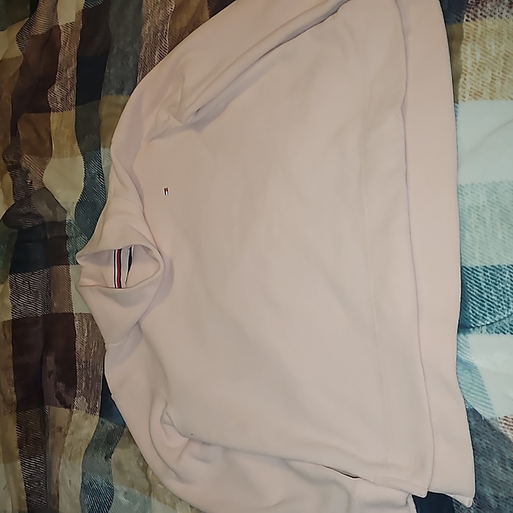 Tommy Hilfiger light pink fleece turle neck size large.